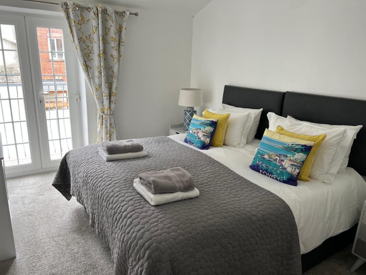 Merchants Mews, Fowey, Parking. Pets Welcome. Luaran gambar